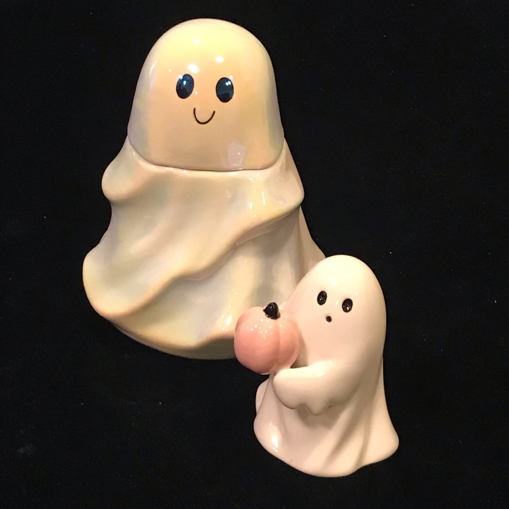 Bootiful Ceramic Ghost Halloween Decorative Figurine from Hyde & EEK! Boutique - Picture 5 of 5